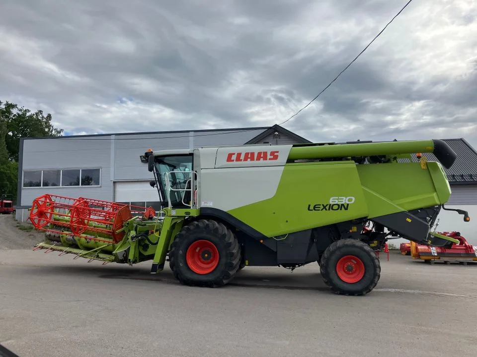 Moissonneuse CLAAS Lexion 630 2013